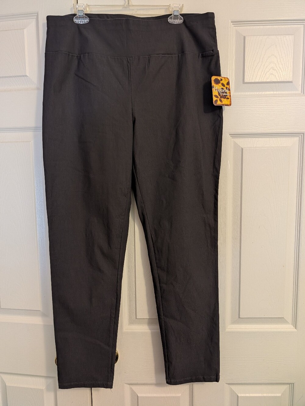 Hybrid & company Gray Stretch Pull-On Slim Dress Pants NWT